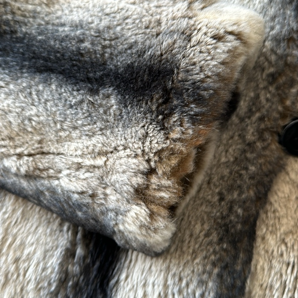 Fur coat - Picture 4 of 14